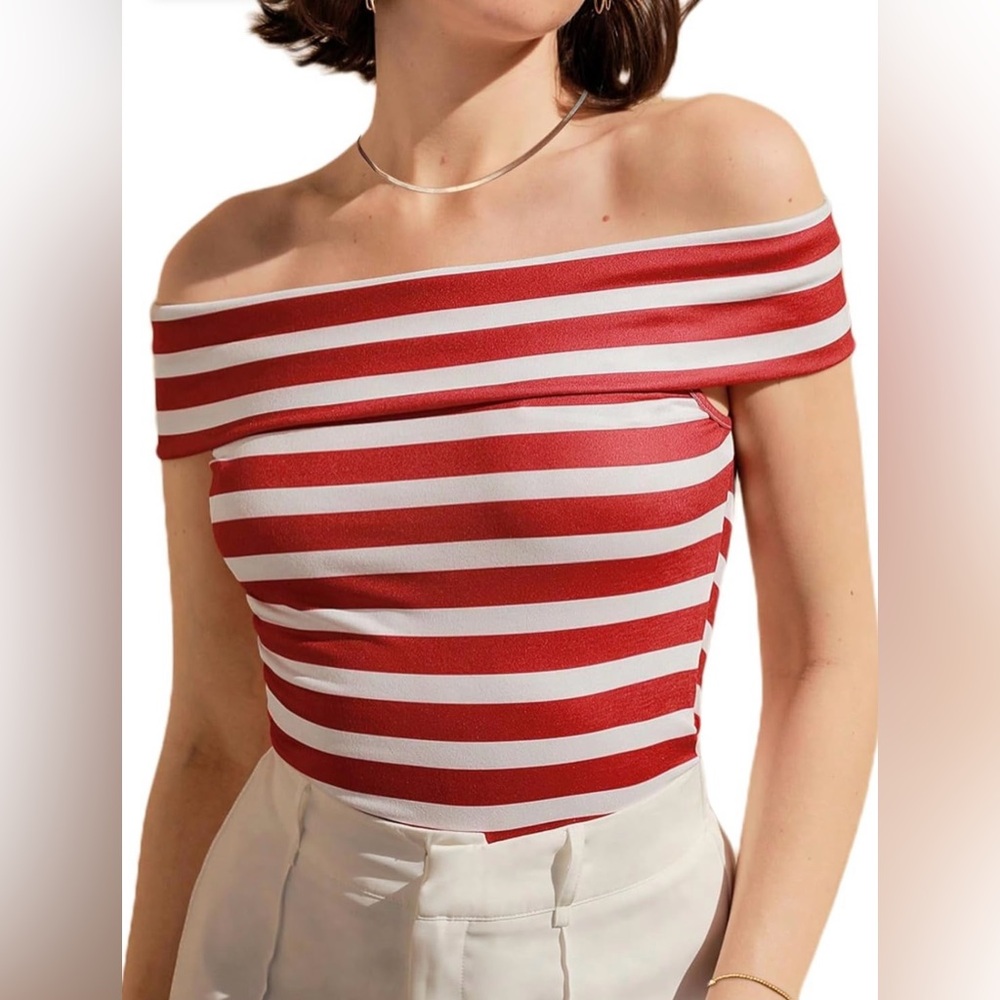 LilyCoco | NEW Off The Shoulder red white short sleeve Stripped Top size X-Large
